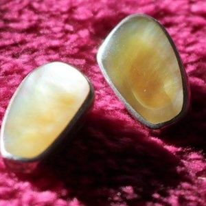 Vintage Sterling Silver Mother of Pearl clip ons